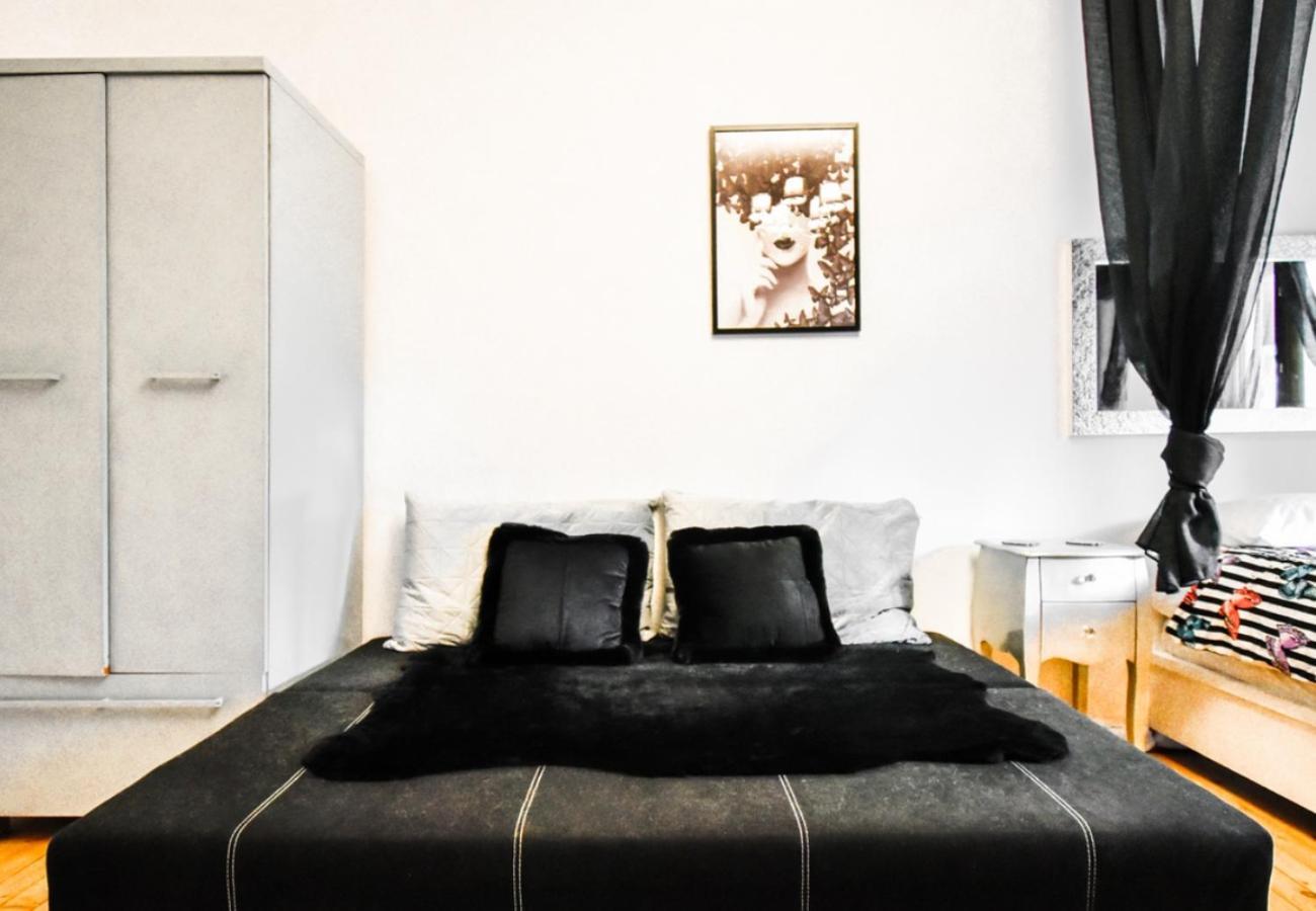 Apartamento Dietro L Angolo, 2 Bath Sofía Exterior foto