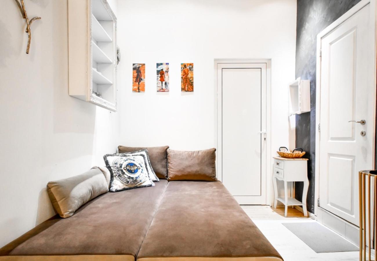 Apartamento Dietro L Angolo, 2 Bath Sofía Exterior foto